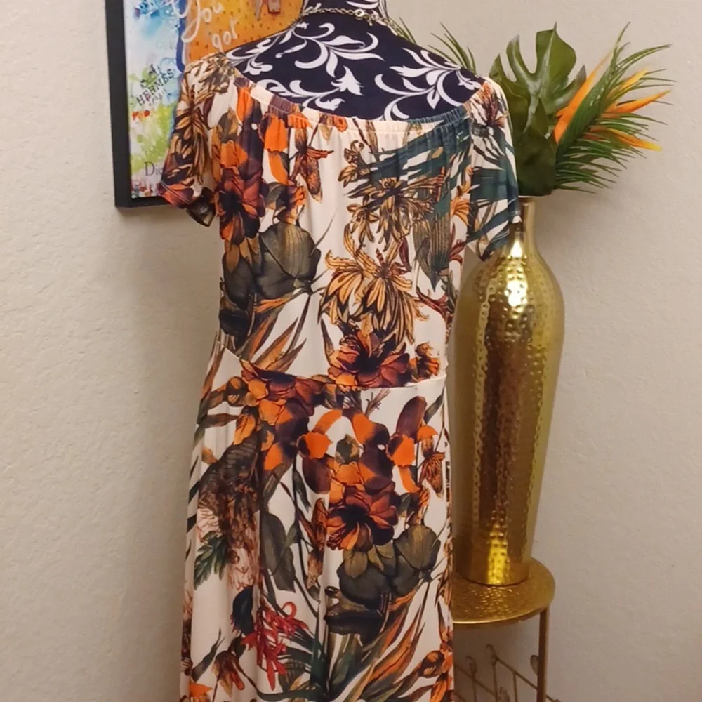 Orange and Green Maxi Sundress with Sleeveless Flutter Sleeves - Picture 3 of 5